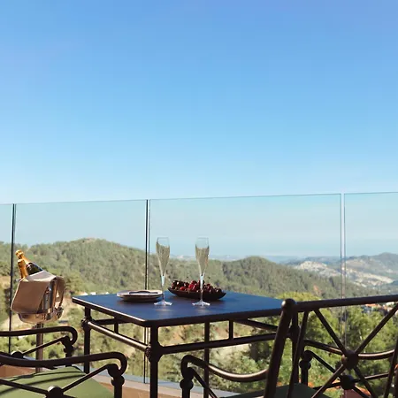 منتجع Pendeli بلاتريس