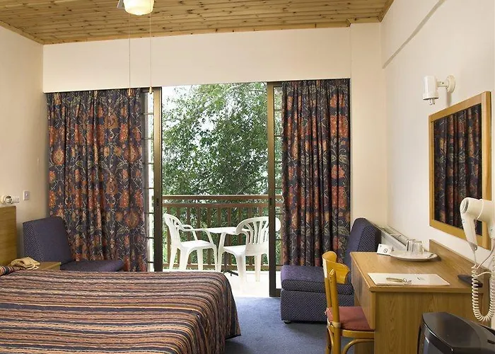 אתר נופש Pendeli 3*