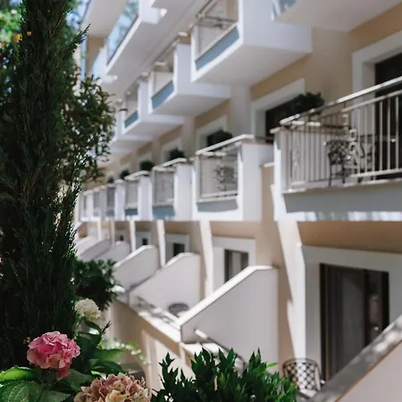 Semesteranläggning (resort) Pendeli 3*