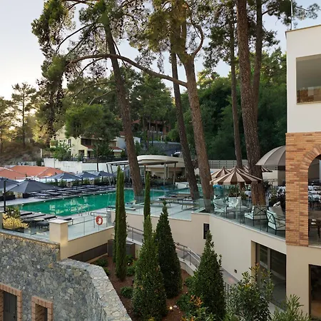 Pendeli 3* Plátresz