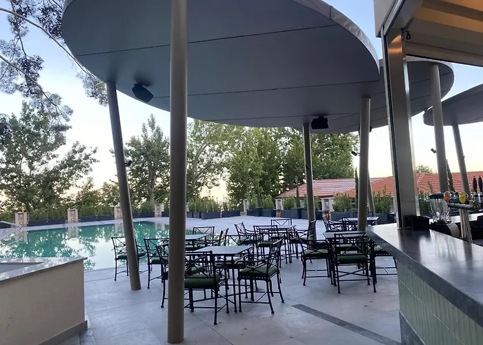 Pendeli Semesteranläggning (resort) Platres